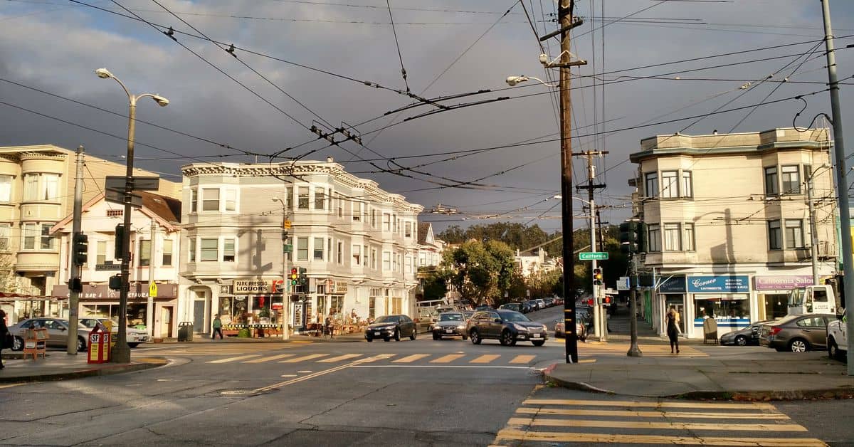 A crossroad at Richmond District